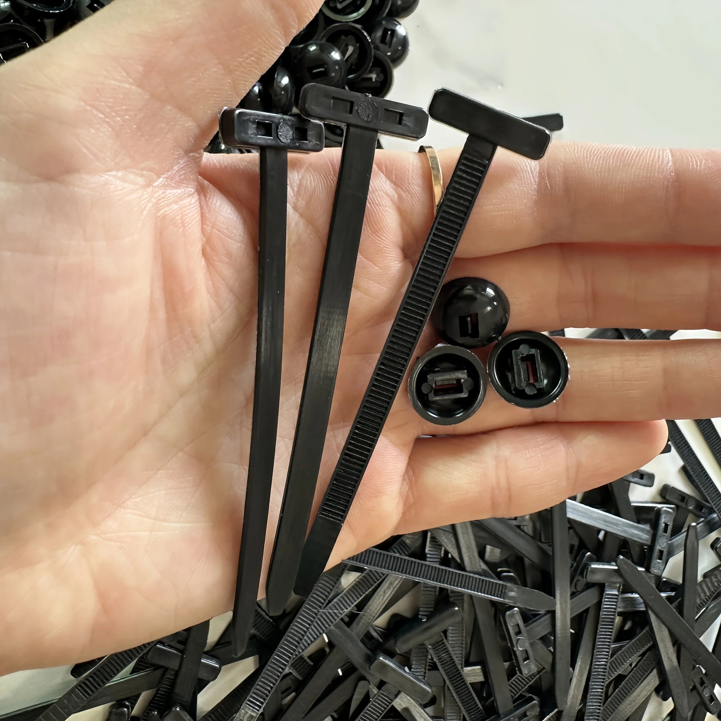200/100/50Pcs Self-Locked Nylon Cable Tie Push Clips Wire Tie Released Zip Straps Car Pipe Cable Fastener Bundle Fixed Binding