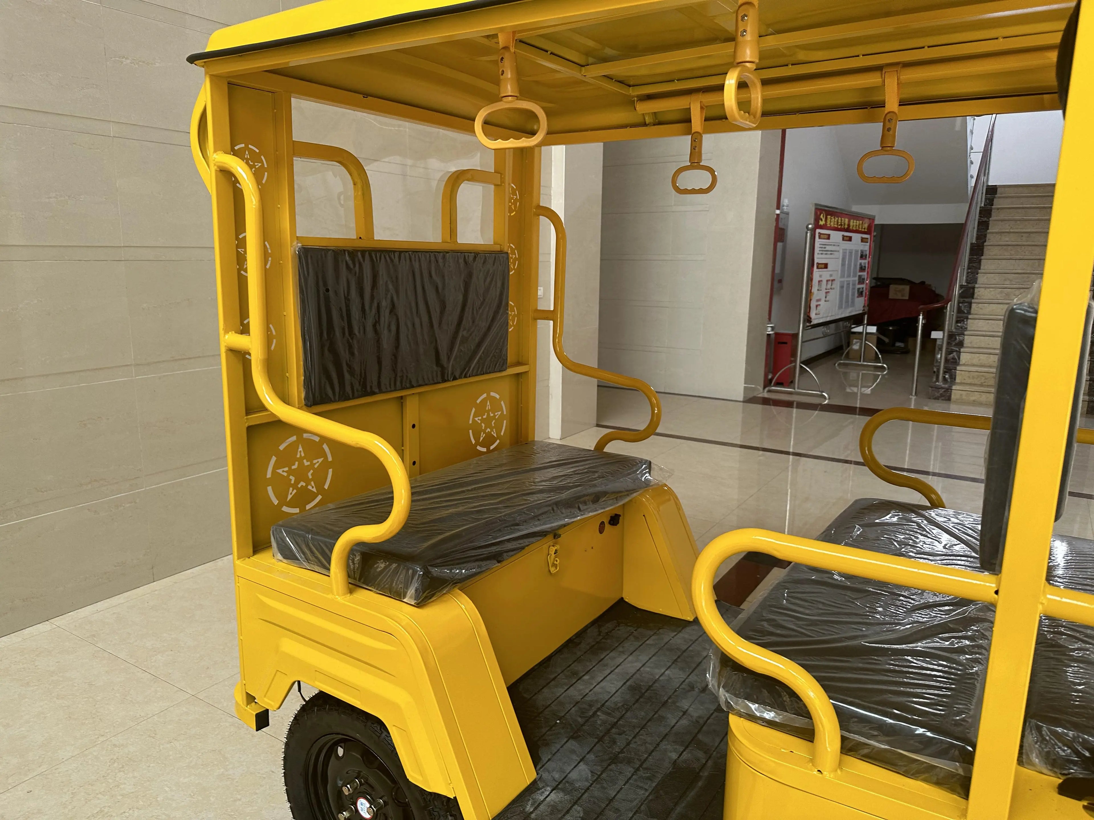 Electric Passenger Tricycle 3-Wheel  MotoTaxi Electric Tricycle Electric TricycleFor 4 Person Open-air Sightseeing Vehicle