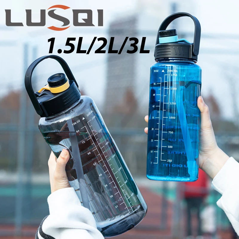 LUSQI Gourde de sport 1,5L/2L/3L grande capacité, étanche, avec paille et repères horaires