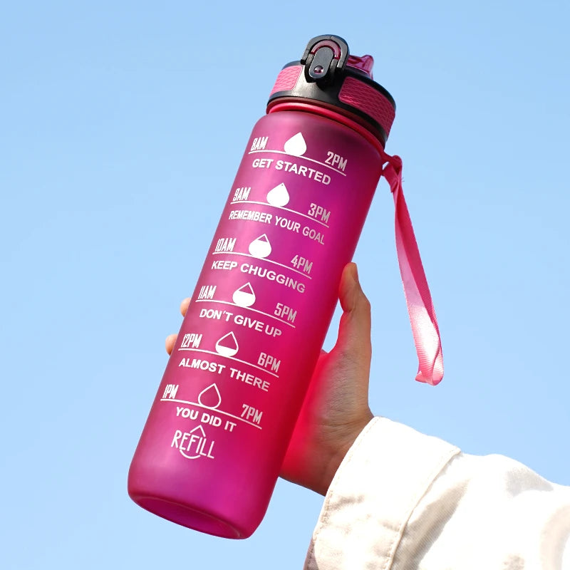 Gourde 1L étanche 12 couleurs avec repères horaires et paille, bouteille motivante pour randonnée et sport