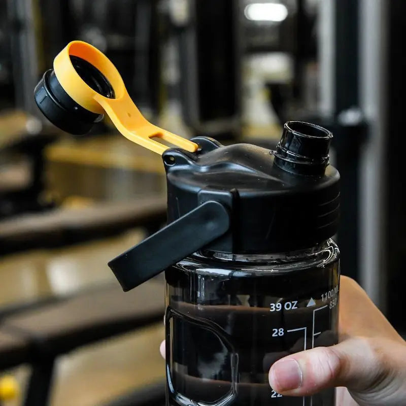LUSQI Gourde de sport 1,5L/2L/3L grande capacité, étanche, avec paille et repères horaires