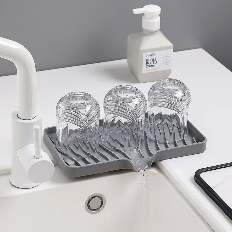 1-Pack Silicone Drain Soap Box Kitchen Bathroom Anti-slip Sink Tray Creative Washing Table Soap Tray Free Punch Drain Rack
